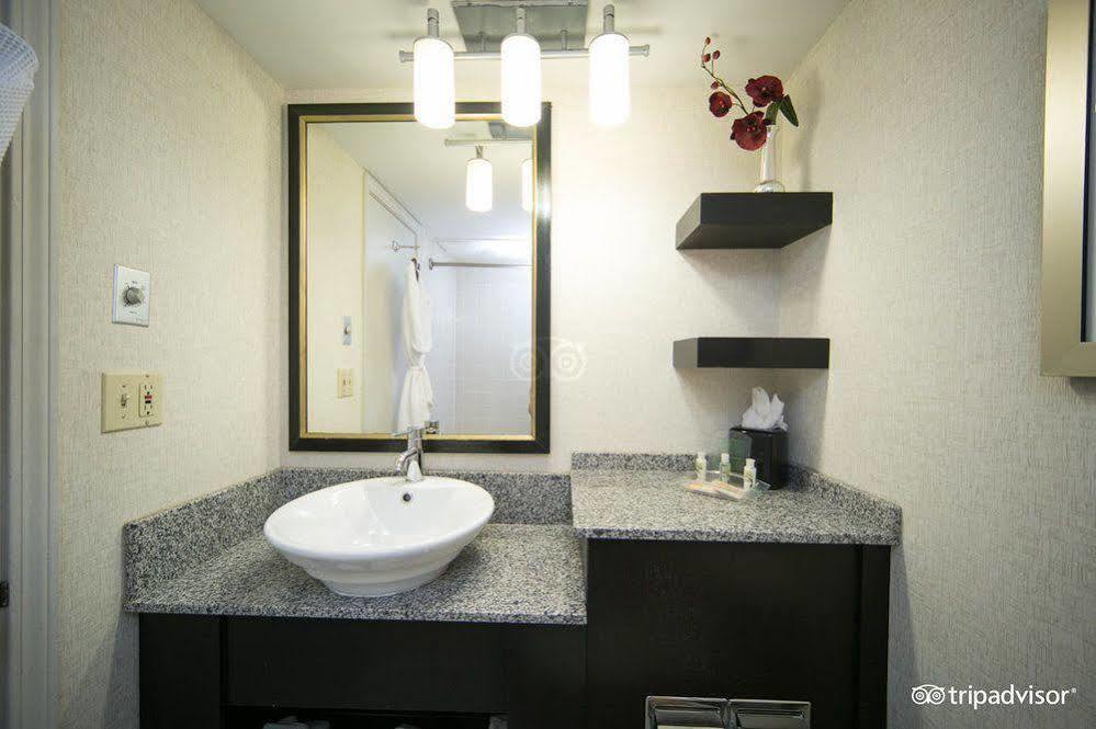 Holiday Inn Kansas City Downtown Aladdin エクステリア 写真